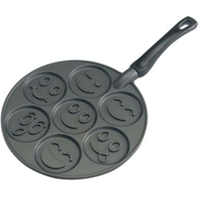 Nw Smiley Face Pancake Pan