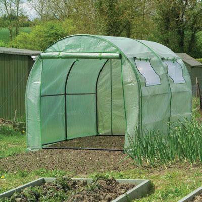 Polytunnel With Reinforced Cover